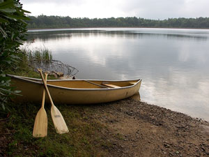 boat and oars on a Pennsylvania lake shore