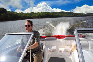 speedboat on a Kentucky lake