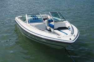 ski boat on a Texas lake